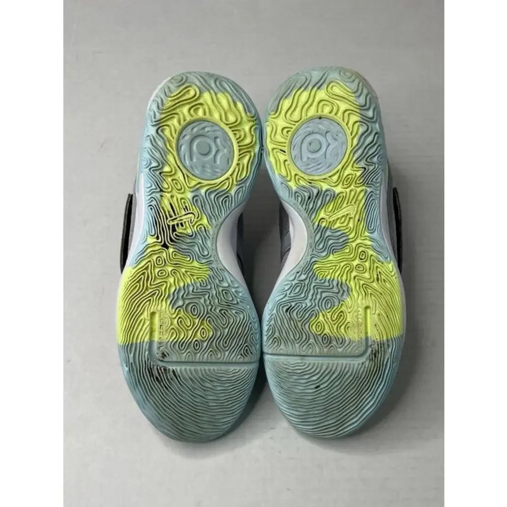 Nike Trey 5 X Wolf Grey Volt Crimson -‎ Size 9